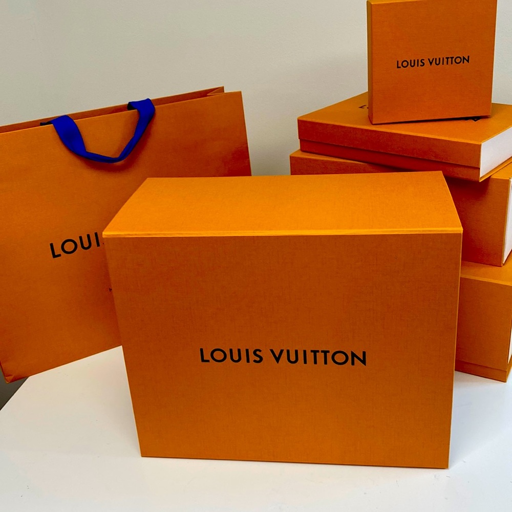 Louis Vuitton hard magnetic gift box. Large.